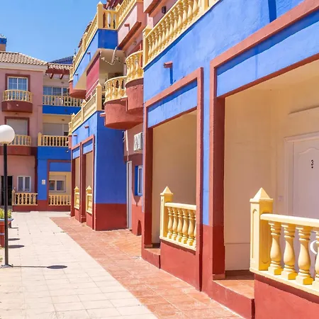 Cozy In With Kitchenette Апартаменти *