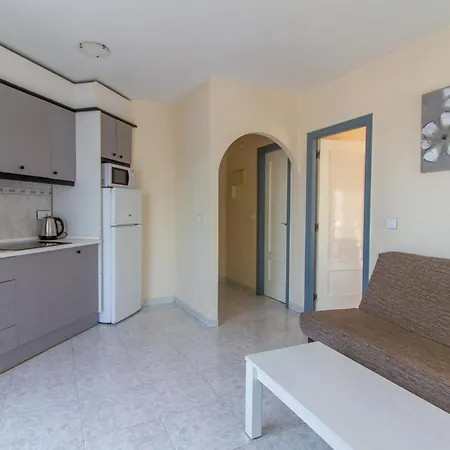 شقة Cozy In With Kitchenette تورّيفيِخا